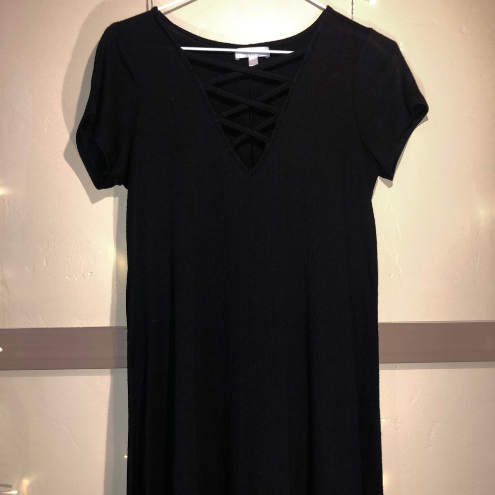 lace front t-shirt dress